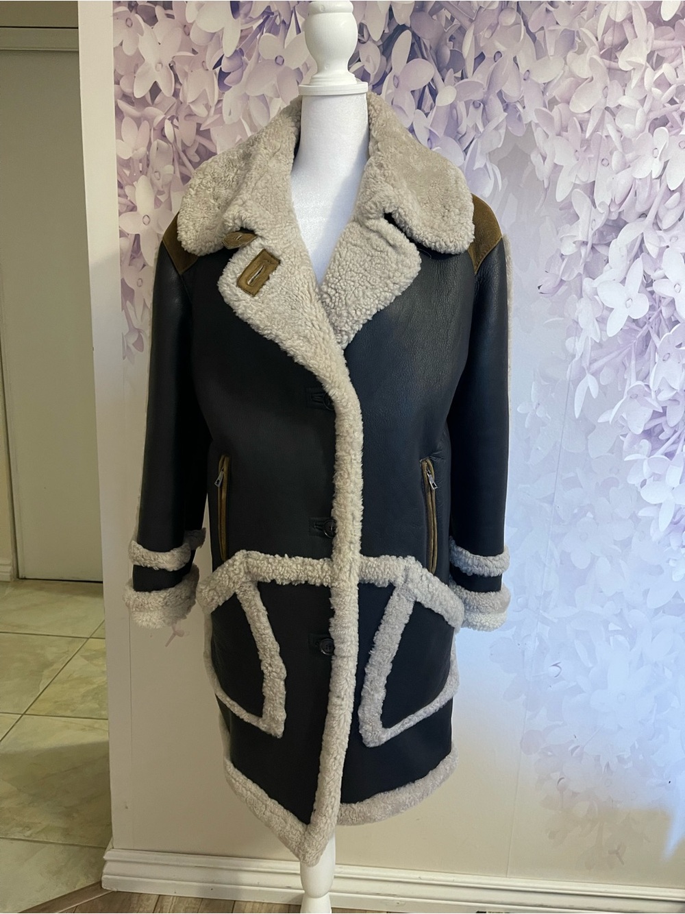 HiSO shearling coat size S
